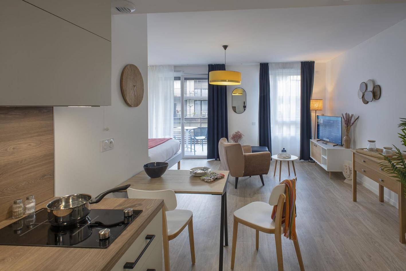 Domitys L'Amarante Aparthotel Кахор Екстериор снимка